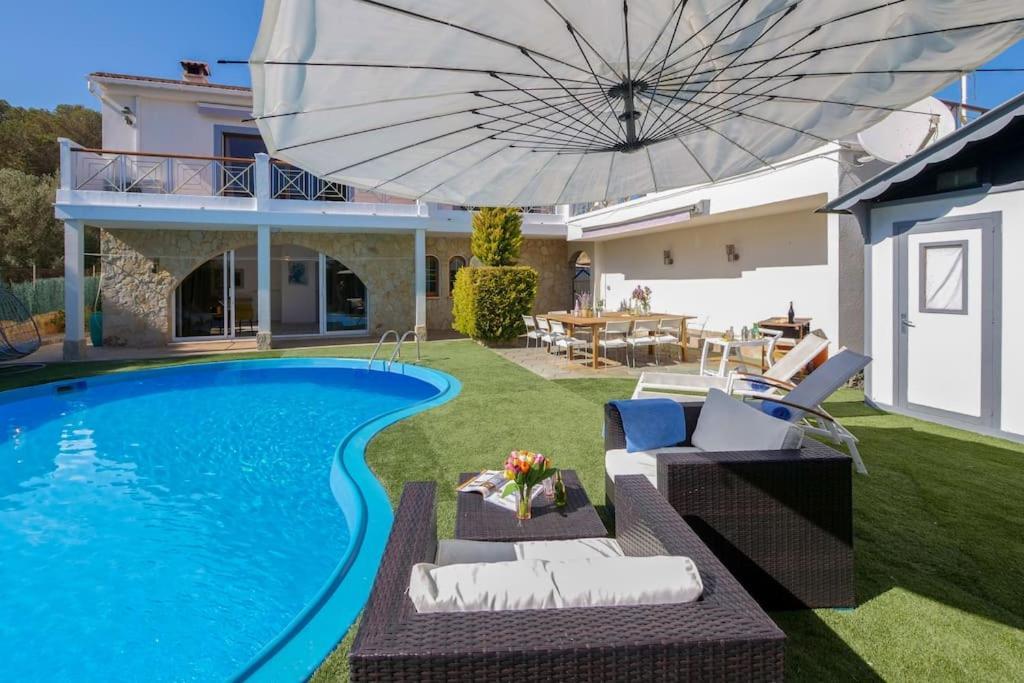 Moderne Villa, Pool+Meerblick,Schnelles Wifi,Klima كالاس ذي مايوركا المظهر الخارجي الصورة
