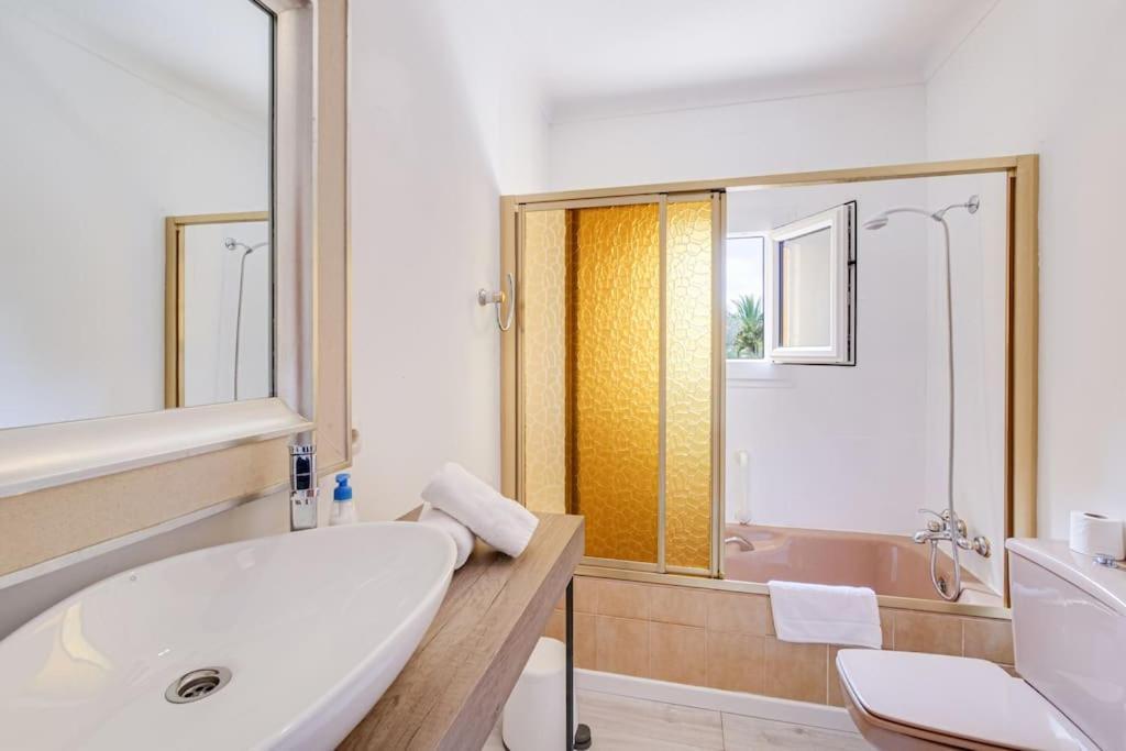 Moderne Villa, Pool+Meerblick,Schnelles Wifi,Klima كالاس ذي مايوركا المظهر الخارجي الصورة