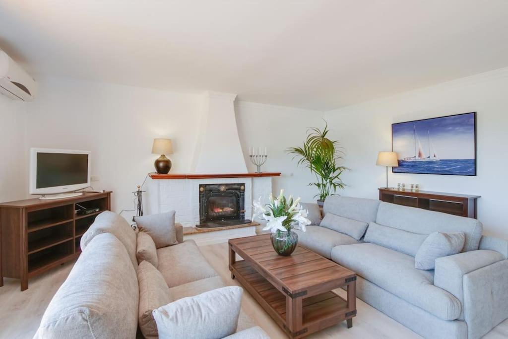 Moderne Villa, Pool+Meerblick,Schnelles Wifi,Klima كالاس ذي مايوركا المظهر الخارجي الصورة